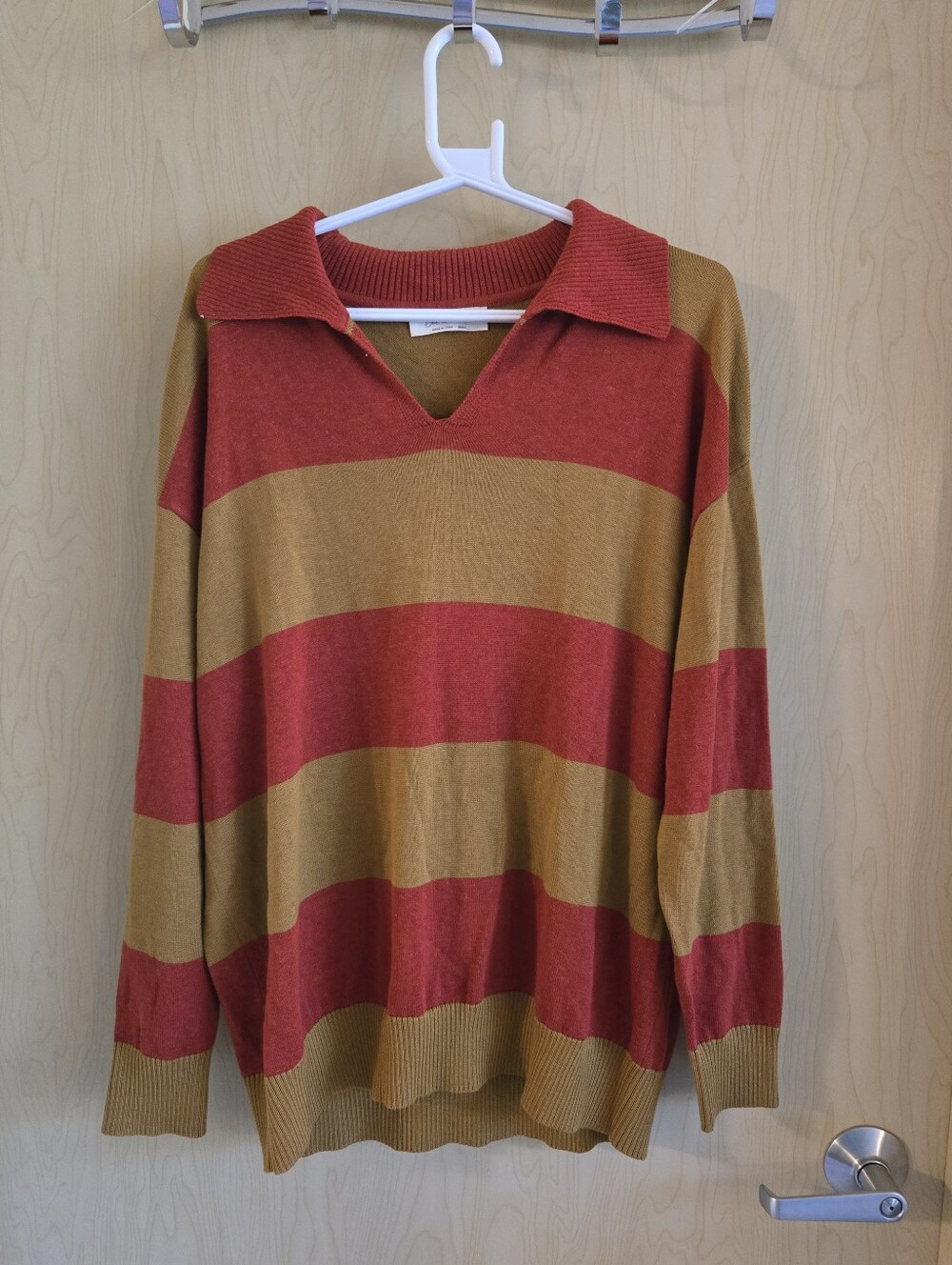 NWOT Doe & Rae Boutique Red & Brown Oversized Sweater (S)